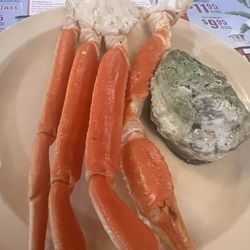 Crab legs and my 1 piece of oyster ( not in to oyster so I only had 1 but it was good )
