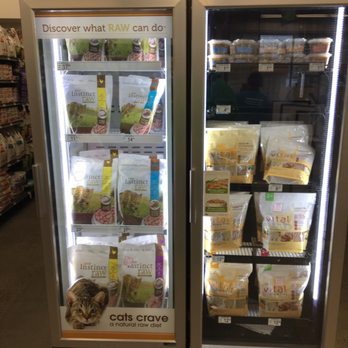 Petco - Good selection of fresh foos - Pet Groomers Near Me - Portland, Oregon