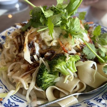 Noodle Kitchen - Hot Oil Spill Noodle - Chinese Near Me - Spring, Texas
