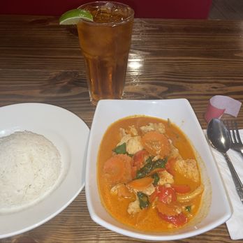 Thai Stellar - Fantastic Red Curry Meal !!! - Thai Near Me - Webster, Texas