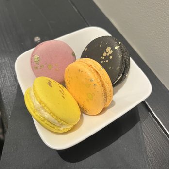 Sixth Course - Assortment of Macarons - Pumpkin, Holiday Nog, Cookies n Creme, and Fig. - Desserts Near Me - San Francisco, California