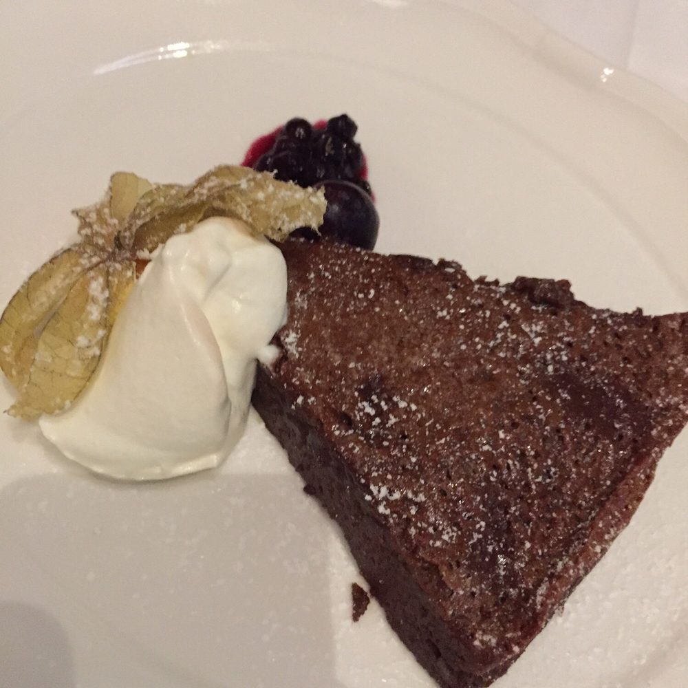 Chocolate cake dessert