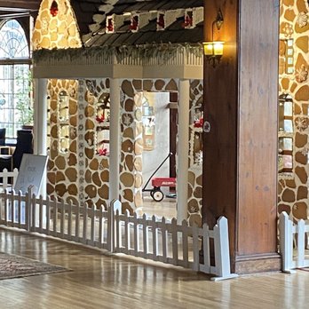 Windsor - Gingerbread House - Breakfast & Brunch Near Me - Skytop, Pennsylvania