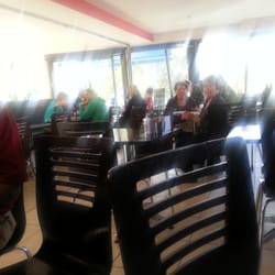 Bar Fresko Gordon - Diners in Bar Fresco Gordon