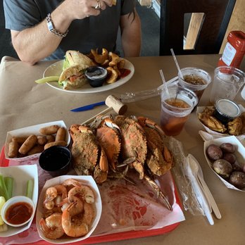 Avery's Maryland Grill - Crabs, shrimp, red potatoes homemade hush puppies and wings - Seafood Near Me - Frederick, Maryland Avery's Maryland Grill - Crabs, shrimp, red potatoes homemade hush puppies and wings - Seafood Near Me - Frederick, Maryland