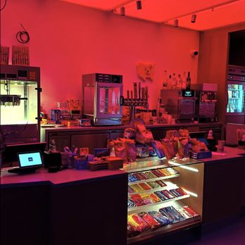 Ojai Playhouse - Popcorn, candy, fountain soda, beer & wine, specialty drinks. - Cinema Near Me - Ojai, California Ojai Playhouse - Popcorn, candy, fountain soda, beer & wine, specialty drinks. - Cinema Near Me - Ojai, California