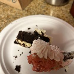 La Cremeux - Strawberry tres leches