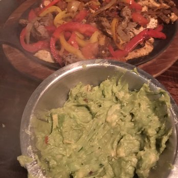 El Cerro Azul Mexican Restaurant - Guacamole - Mexican Near Me - Midlothian, Virginia