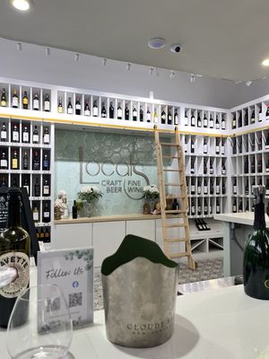 Locals Craft Beer & Fine Wine by null