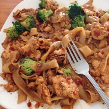 Langley Thai Cuisine - Chicken pad see ew! - Thai Near Me - Hampton, Virginia