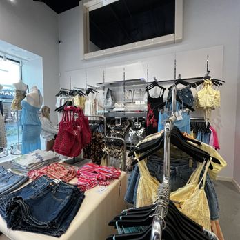 Princess Polly - Clothing selection - Women's Clothing Near Me - San Diego, California Princess Polly - Clothing selection - Women's Clothing Near Me - San Diego, California
