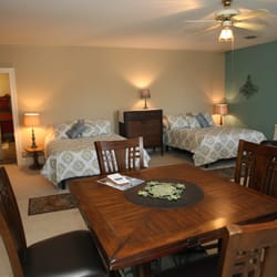 Christmas House Bed & Breakfast - Its all fun and games here! A dinette table is also in the Studio Suite.
