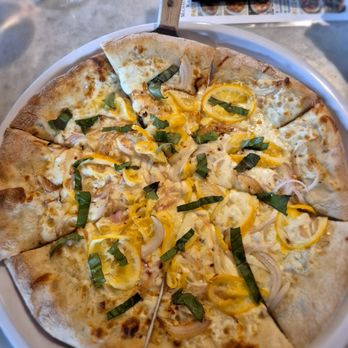Michael Angelo's Winery - Lemon pizza - Wineries Near Me - Richfield, Ohio