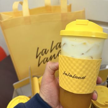 La La Land - Iced Coffee - Coffee & Tea Near Me - Newport Beach, California