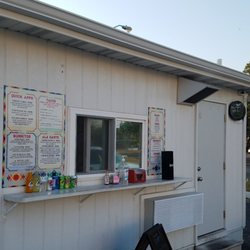 Los Rancheros Taco Joint - Ordering window