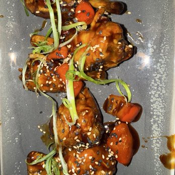 Ramsay's Kitchen at The Silver Legacy - Asian wings yummy - American Near Me - Reno, Nevada
