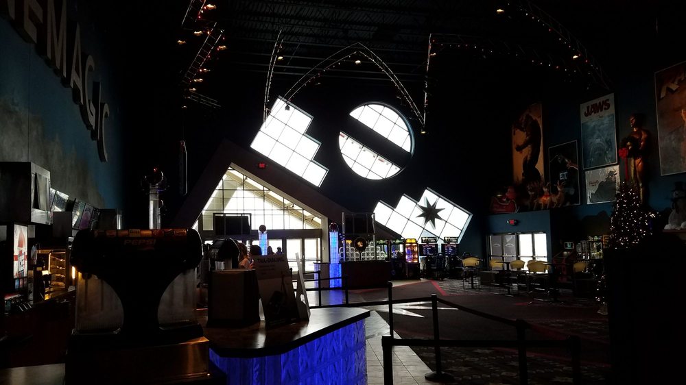 CINEMAGIC STADIUM 12 Updated August 2024 26 Reviews 2170 Superior