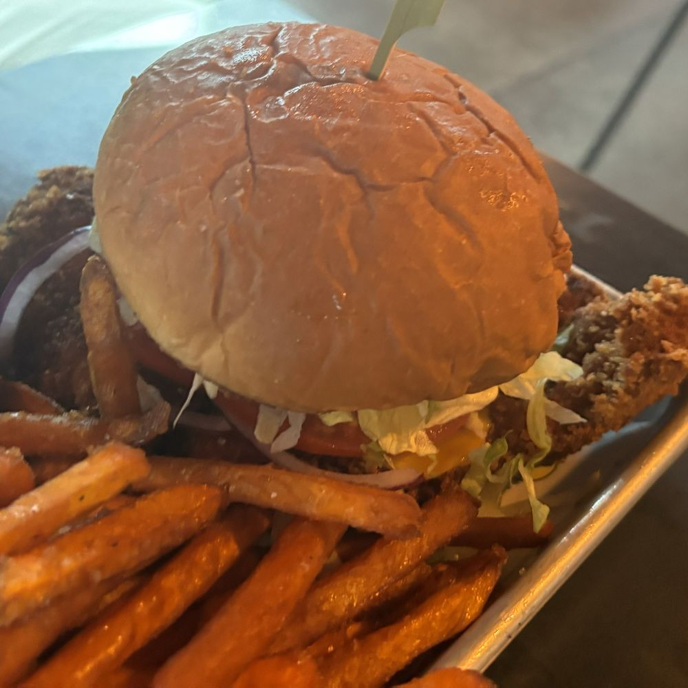 SkinnyFATS - Chicken Sandwich - New American Near Me - Las Vegas, Nevada