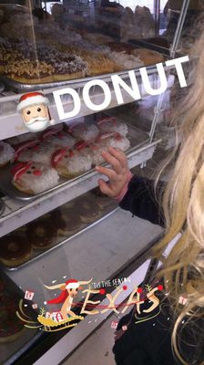 Donald's Donuts by null