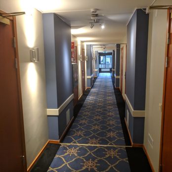 Clarion Collection Hotel Carlscrona - Hallway - Hotels Near Me - Karlskrona, G