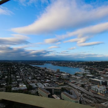 Space Needle - Bellevue - Landmarks & Historical Buildings Near Me - Seattle, Washington