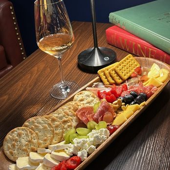 Schlee’s - Charcuterie & Wine - Bakeries Near Me - Springfield, Illinois Schlee’s - Charcuterie & Wine - Bakeries Near Me - Springfield, Illinois