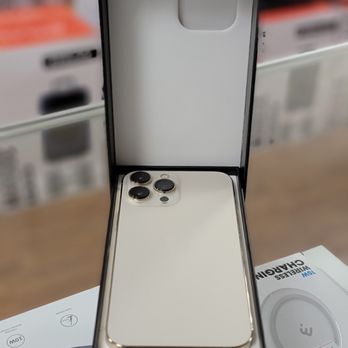 Bailey Center - 13 Pro Max 256GB Unlocked - Mobile Phones Near Me - Buffalo, New York