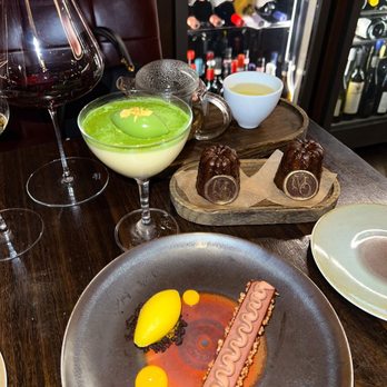 Somm - Wine Bars Near Me - Hong Kong, HK Somm - Wine Bars Near Me - Hong Kong, HK