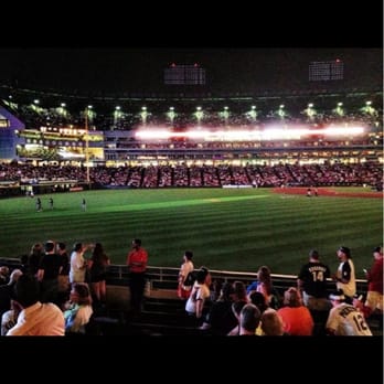 Rate Field - Waiting for Elvis to land - Stadiums & Arenas Near Me - Chicago, Illinois