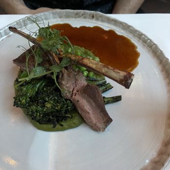 Le Saint-Amour - Rack of lamb (5/5) - French Near Me - Old Quebec, Quebec Le Saint-Amour - Rack of lamb (5/5) - French Near Me - Old Quebec, Quebec