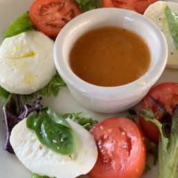 Tomato Caprese Salad