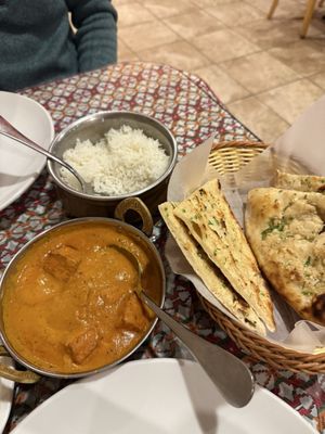 Momo N Curry by null