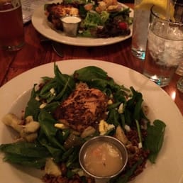 Grilled Salmon Salad