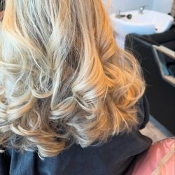 Unity Salon - Blondes