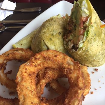 Woody's Diner - Crispy onion rings - American Near Me - Orange, California