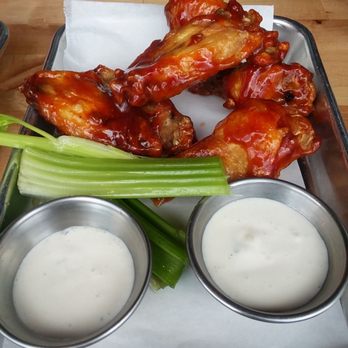Hops & Sessions - Sweet Sriracha Wings - Beer Bar Near Me - Livermore, California Hops & Sessions - Sweet Sriracha Wings - Beer Bar Near Me - Livermore, California