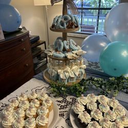 Mmmm Delicious Cupcakes