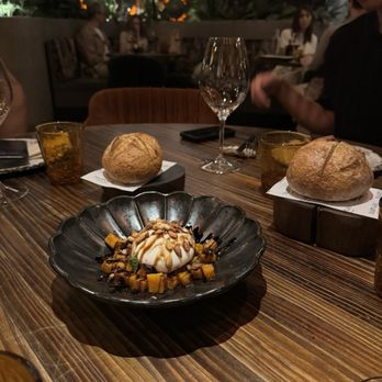Darvaza - Burrata appetizer - Restaurants Near Me - Barcelona, B Darvaza - Burrata appetizer - Restaurants Near Me - Barcelona, B