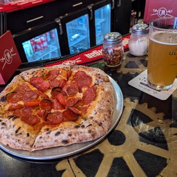 Bulldog - Sports Bars Near Me - Washington, DC, District of Columbia