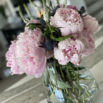 Trader Joe's - Beautiful fresh peonies! My favorite! - Grocery Near Me - Roseville, California Trader Joe's - Beautiful fresh peonies! My favorite! - Grocery Near Me - Roseville, California