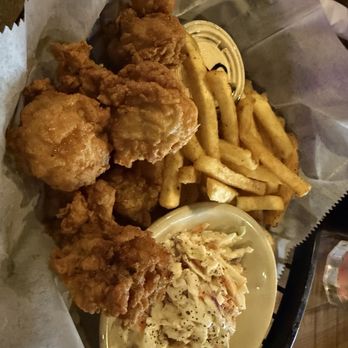 Bourbon on Main - Oysters - Bars Near Me - New Port Richey, Florida Bourbon on Main - Oysters - Bars Near Me - New Port Richey, Florida