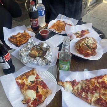 Carmine's Pizzeria - Pizza Near Me - Brooklyn, New York
