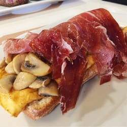 Mallol - Hoyo n.2 Tortilla , champiñones y jamon iberico