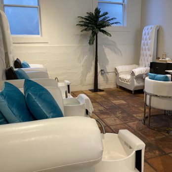 DAT Nail Salon - Inside - Massage Near Me - San Francisco, California DAT Nail Salon - Inside - Massage Near Me - San Francisco, California