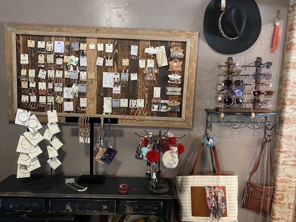 HEAD EAST SALON & DAY SPA 50 Photos & 46 Reviews 1981 Arnold Way