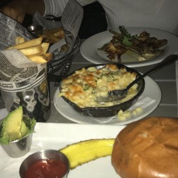 Pier 115 - Food wasn't as good as I expected but the view was nice! Would go back for drinks not necessarily food. Service could've been better also. - Sports Bars Near Me - Edgewater, New Jersey