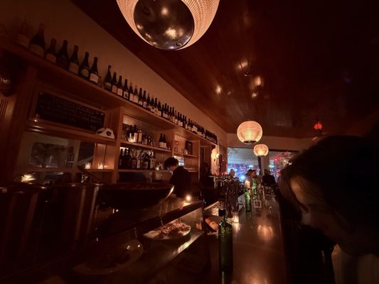 Bar Oliver by null