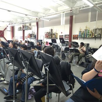 Carquinez Middle School - Middle Schools & High Schools Near Me - Crockett, California Carquinez Middle School - Middle Schools & High Schools Near Me - Crockett, California