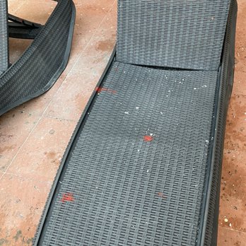 Royal Solaris Cancun - Wet pain on balcony lounge chair. - Hotels Near Me - Cancún, ROO Royal Solaris Cancun - Wet pain on balcony lounge chair. - Hotels Near Me - Cancún, ROO