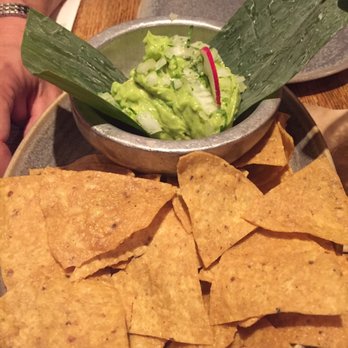 Frontera Grill - Guacamole and chips - Mexican Near Me - Chicago, Illinois
